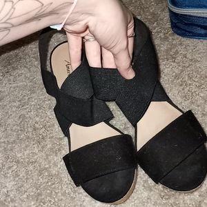 Black strappy wedges
